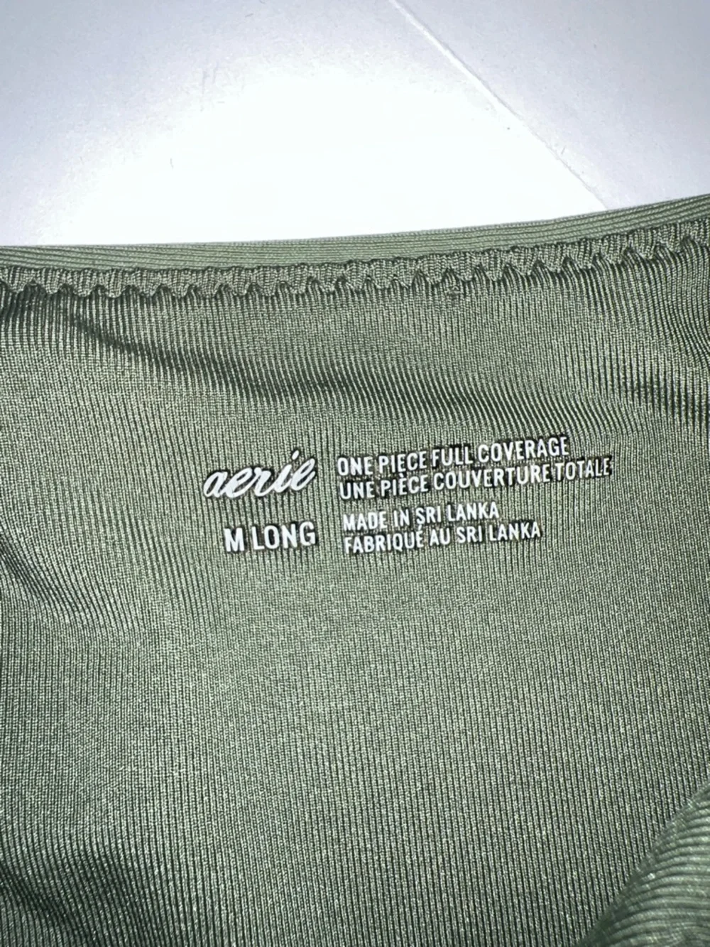 Women’s aerie Olive Green One-Piece Swimsuit Size M - Picture 11 of 11